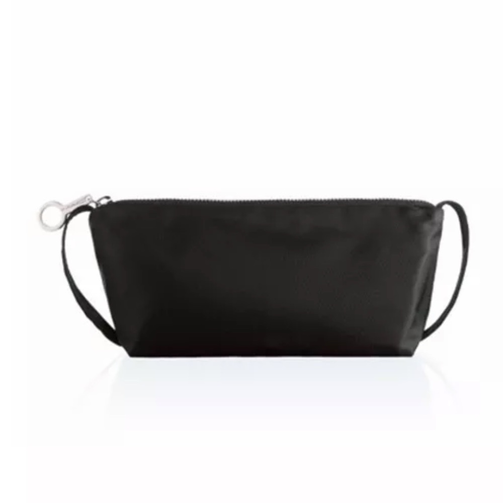 MAC COSMETICS Soft Sac bag- Medium